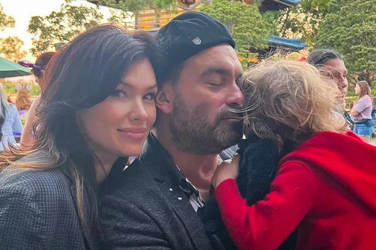 Johnny Galecki Quietly Marries and Welcomes Baby Girl: Inside His Private Life