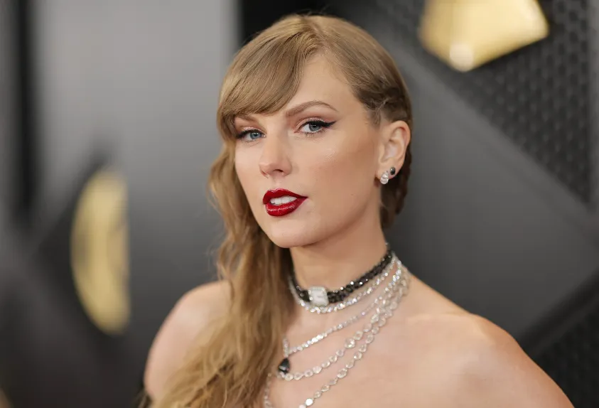 Taylor Swift Threatens Legal Action Against College Student Over Social Media Flight Tracking